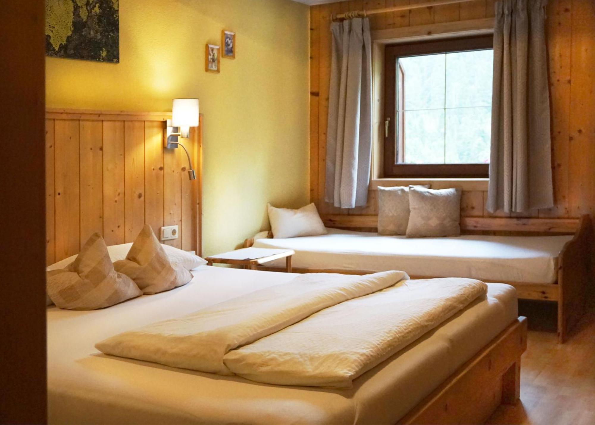 Der Ortnerhof - Hotel & Reiterhof Prägraten Cameră foto